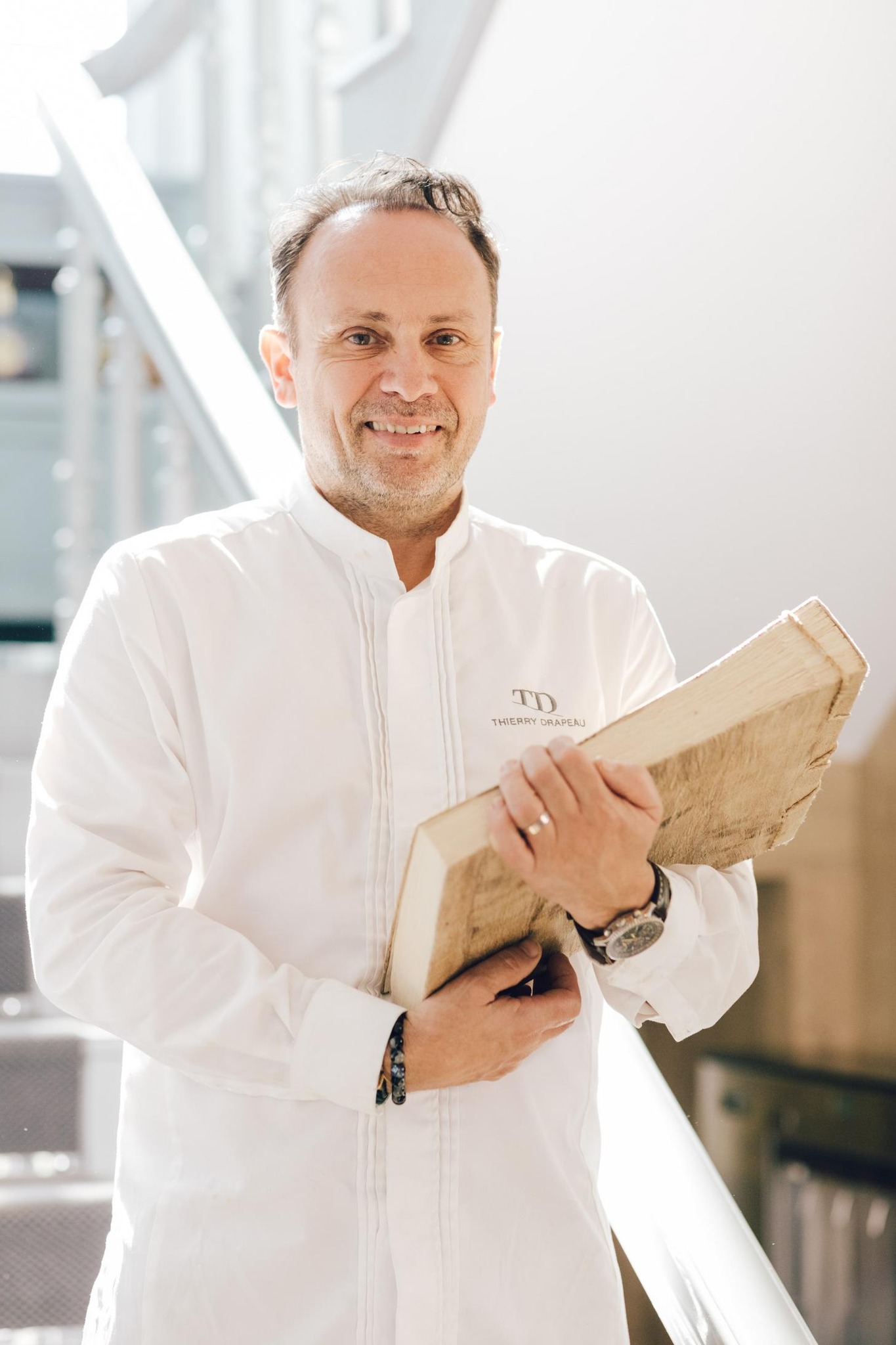 Đầu bếp Thierry Drapeau sở hữu 2 sao Michelin danh giá (Ảnh nhà hàng cung cấp).