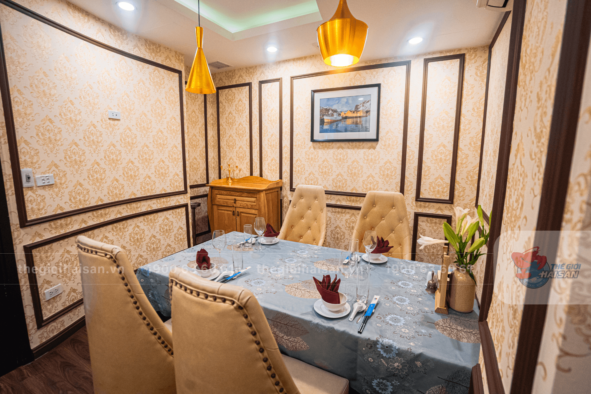 Phòng VIP riêng tư, ấm cúng