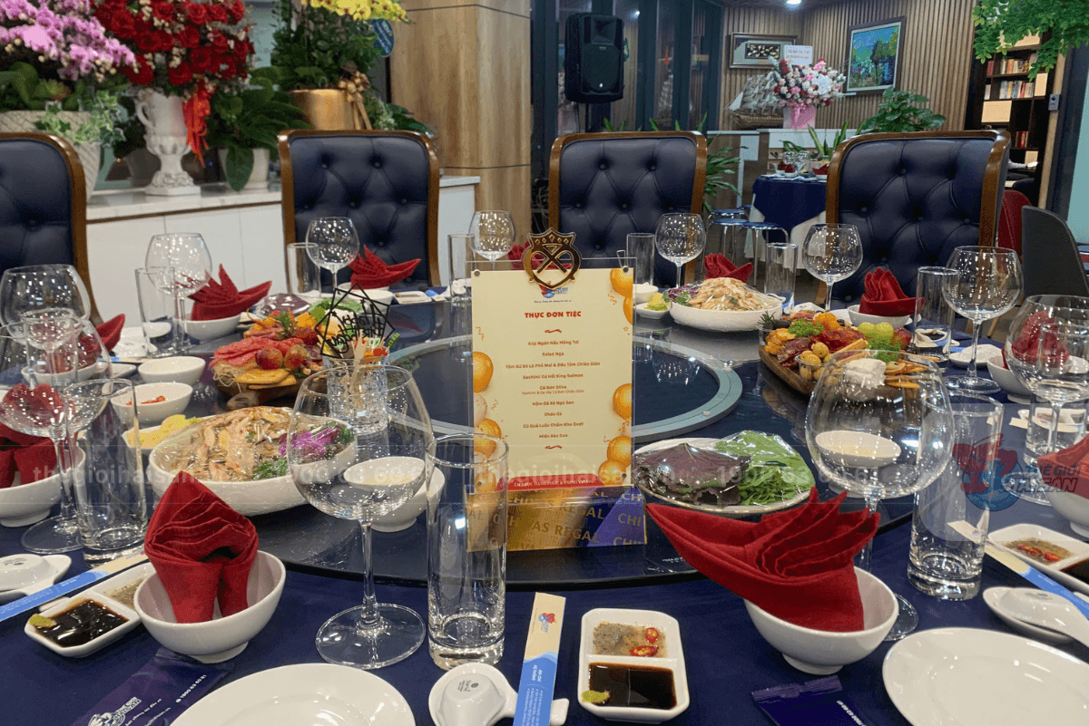 Trải nghiệm bữa tiệc tại gia sang trọng như nhà hàng